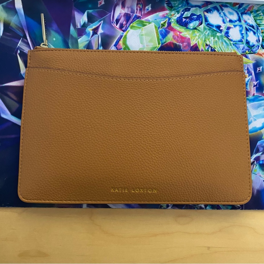 Katie loxton clutch gold zipper tan NWT